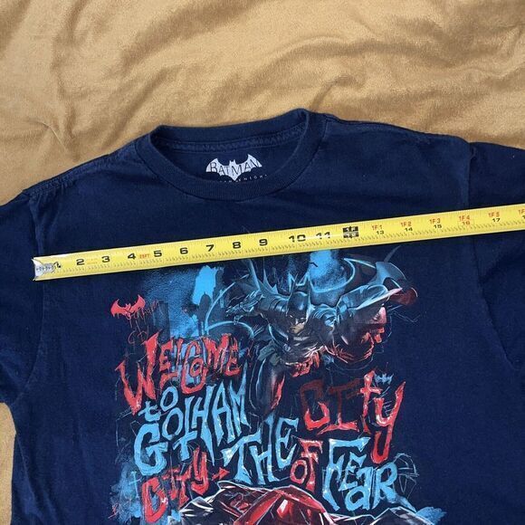 Licensed Batman Welcome To Gotham City Youth X-Large T-Shirt Comic Con Twitch Co - Picture 10 of 16